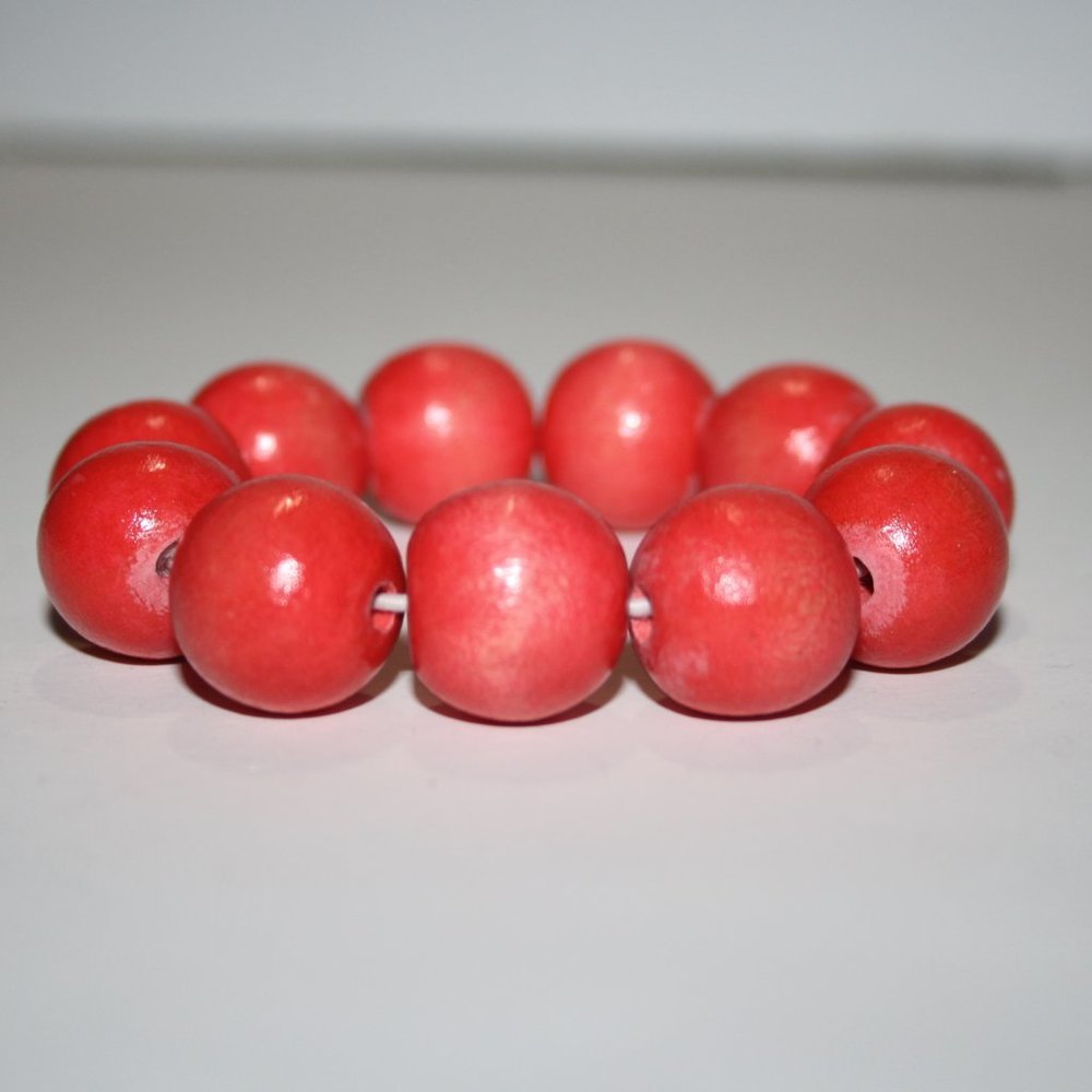 🍑 Peach Wooden Bracelet · 7"